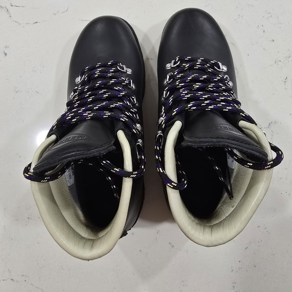 Merrell Wilderness Hiking Boots - Picture 3 of 10